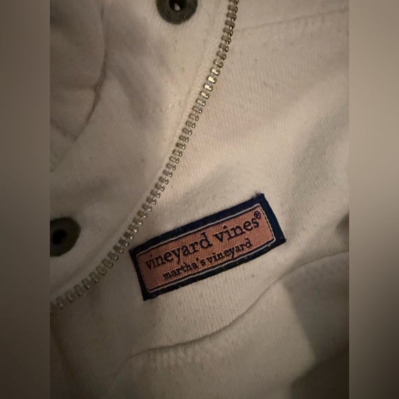 Vineyard Vines Pullover - Picture 4 of 4
